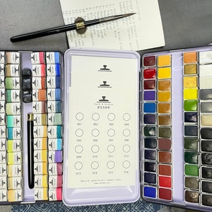48 natural watercolours Essee Earth & Essence