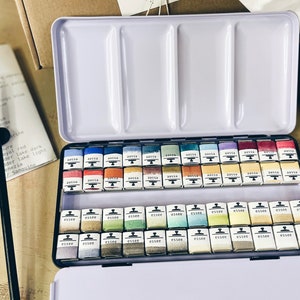 48 natural watercolours Essee Earth & Essence