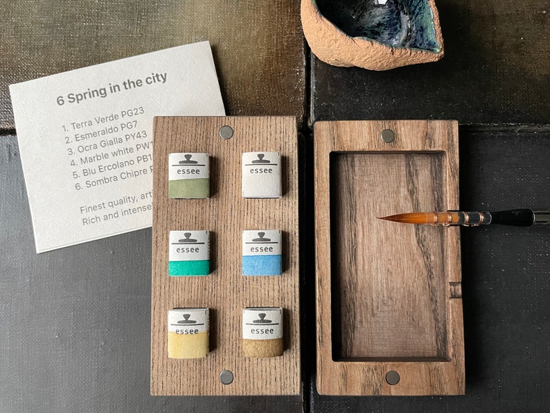 6 Spring in the City, Essee Earth & Essence 6 in an Ash wood box