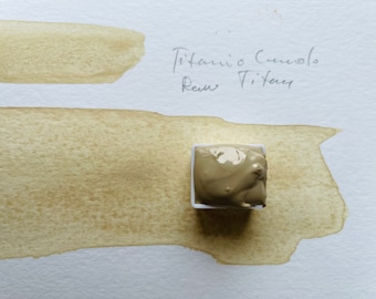 Watercolour Ivory, Raw Titanium powdered pigment Essee Earth & Essence