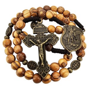 Rosario católico de madera de olivo con cuentas de oración de San Miguel Arcángel, crucifijo de bronce, rosarios de la Virgen María, bolsa de regalo religiosa y tarjeta de oración