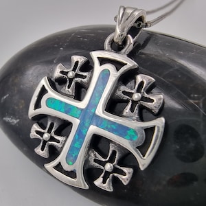 Collar con cruz de Jerusalén, colgante de plata de ley 925 con ópalo azul y certificado de Tierra Santa, cruz de los cruzados, joyería religiosa católica, regalo