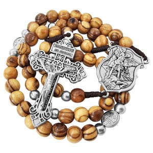 Rosario de madera de olivo con cuentas de oración del Arcángel San Miguel, crucifijo de perdón, medallas de la Virgen María, rosarios, bolsa de regalo religiosa y tarjeta de oración