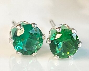 May birthstone earrings, May birthday earrings, emerald stud earrings, emerald earrings, May birthday gift, May earrings, stud earrings, 4mm