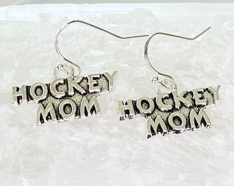 Pendientes colgantes de mamá del hockey, bañados en plata