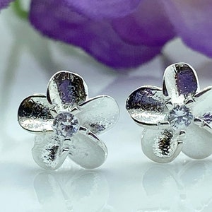 Plumeria earrings, Hawaiian earrings, stud earrings, flower stud earrings, floral stud earrings, sterling silver, Plumeria studs, Plumeria