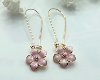 Pendientes de flor rosa, pendientes dorados de flor de cerezo japonesa, pendientes colgantes Sakura, regalo para adolescentes