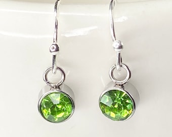 Orecchini Pendenti In Argento 925 Con Peridoto - Pietra Portafortuna Di Agosto (CZ)