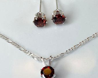 Set di gioielli in granato, ciondolo in argento sterling, collana, orecchini, pietra portafortuna di gennaio abbinata, idea regalo perfetta, pietra preziosa rossa delicata