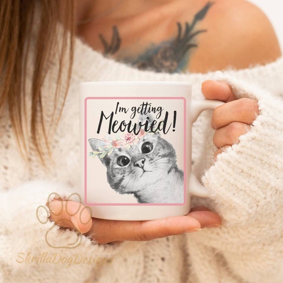 Funny Cat Lover Engagement Gift I'm Getting Meowied Shirt Funny Cat Lover Engagement Gift I'm Getting Meowied Shirt