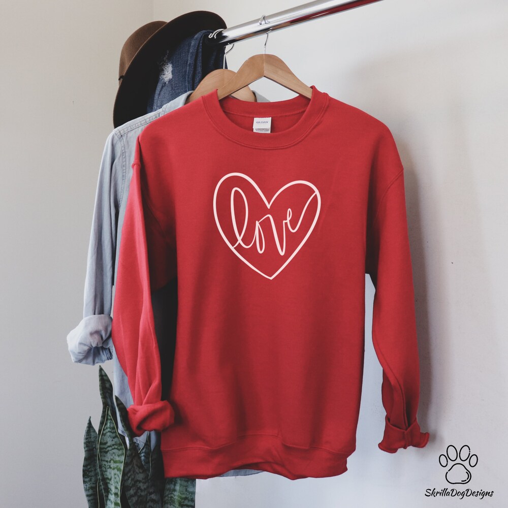Love Sweatshirt, Heart Sweatshirt, Valentine'S Day Sweatshirt, Cute Women'S Sweatshirt, Gift For Girlfriend, I Love You Sweatshirt Amitytees