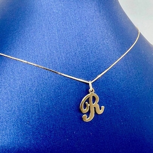 14K Solid Gold Initial Pendant Necklace: Cursive Letter Charm