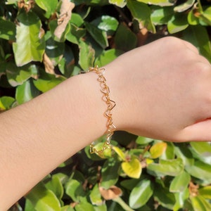 Gold or Silver 7mm Handmade Gold Heart Chain Bracelet | Tarnish-Proof Adjustable Bracelet | Valentine’s Day Gift | Teen Girl Gift