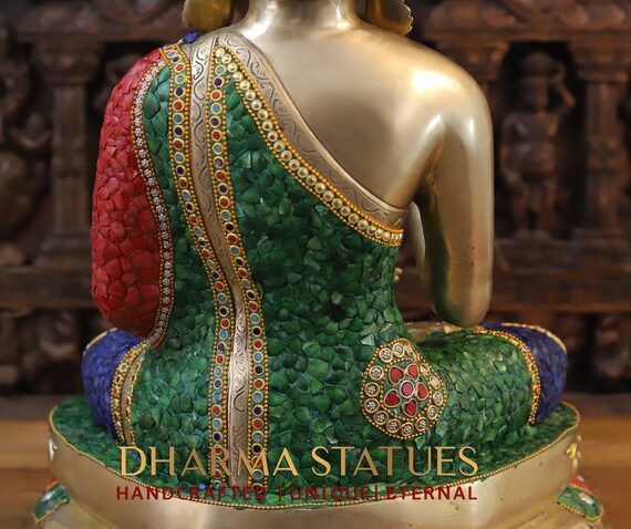 蓮華座に座る真鍮製の祝福仏像 - 半貴石細工の宝石 - Dharma 限定 