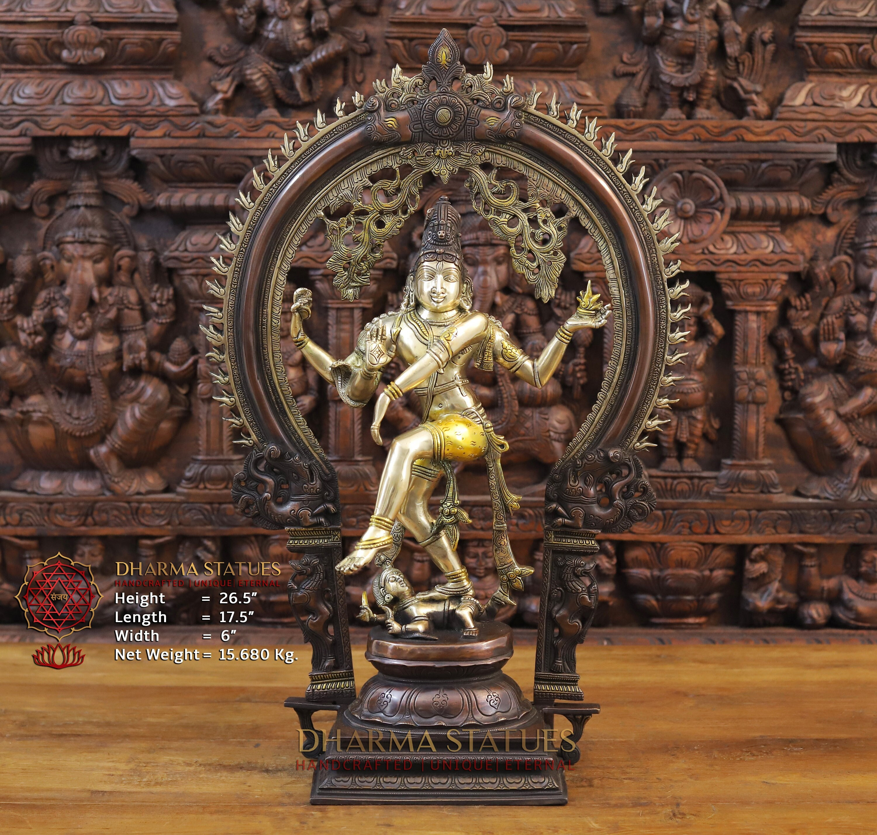 真鍮製の神聖なナタラジャ（踊るシヴァ）の夜叉台座 - 南インドの