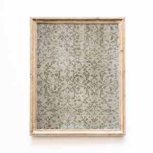 Vintage Biege Tapestry Print: Antik textil väggkonst (digital nedladdning)