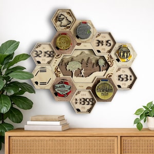 Modular medal holder for trail runners – customizable – personal best time board medal hanger – flexibly expandable