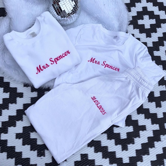embroidered personalised bridal outfit set, sweatpants sweat shorts cropped tee sweatshirt crewneck, wedding bride summer honeymoon outfit