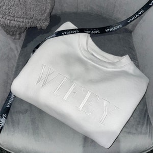 Personalised embroidered bride wifey  sweatshirt jumper crewneck tshirt Gift for bride, wedding hen do , custom sweater girlfriend fiancee