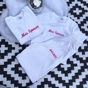 Conjunto de traje de novia bordado, sudadera de novia personalizada, atuendo para la luna de miel. imagen 4