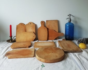 Vintage Small Cutting Boards with Charming Signs of Use – Perfect for Decor, Food Photo Props or Functional Use
