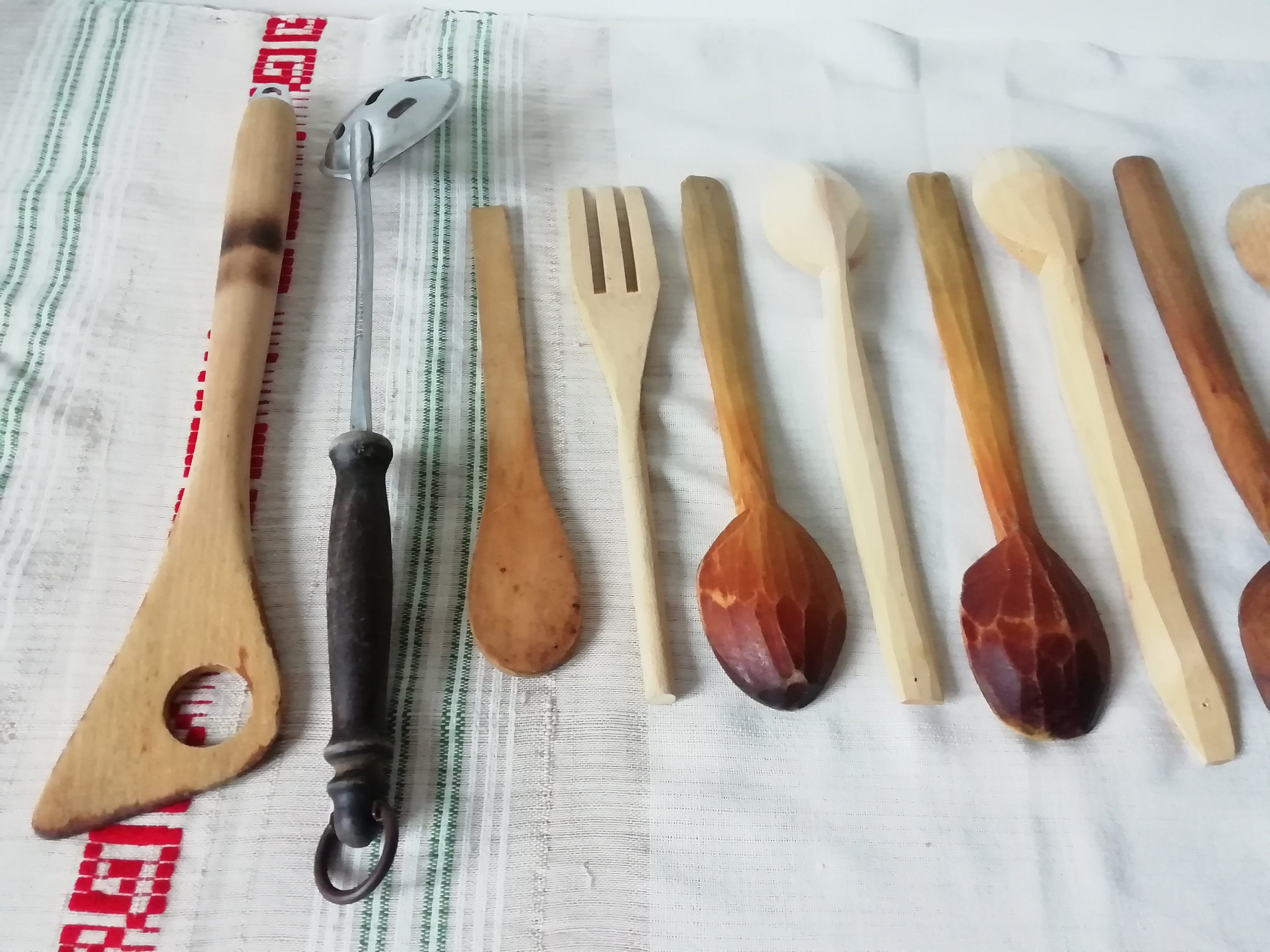 Vintage Wooden Kitchen Utensils, Old Rustic Wood Spoons Spatulas Fork  Rolling Pin, Primitive Kitchen Country Decor, Antique Food Photo Props 