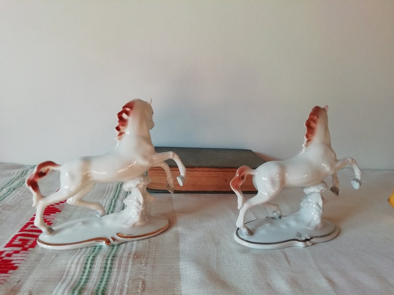Vintage Porcelain Figurine Horse Collectible Figurines Etsy