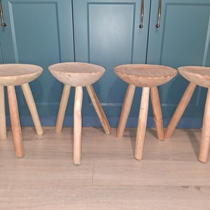 Primitive Milking Stools - Old Three Legged Flower Stand - Medium Rustic Stool - Rustic Farmhouse Stool - Antique Step Stool - Bedside Table