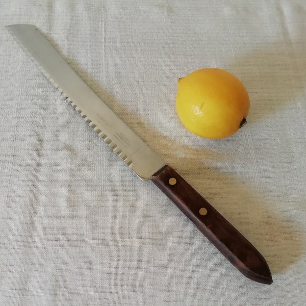 Vintage bread knife Taylor's Eye Witness Kleen Kut, Long serrated English knife, Stainless steel blade, Old bread cutter, Kitchen saw knife