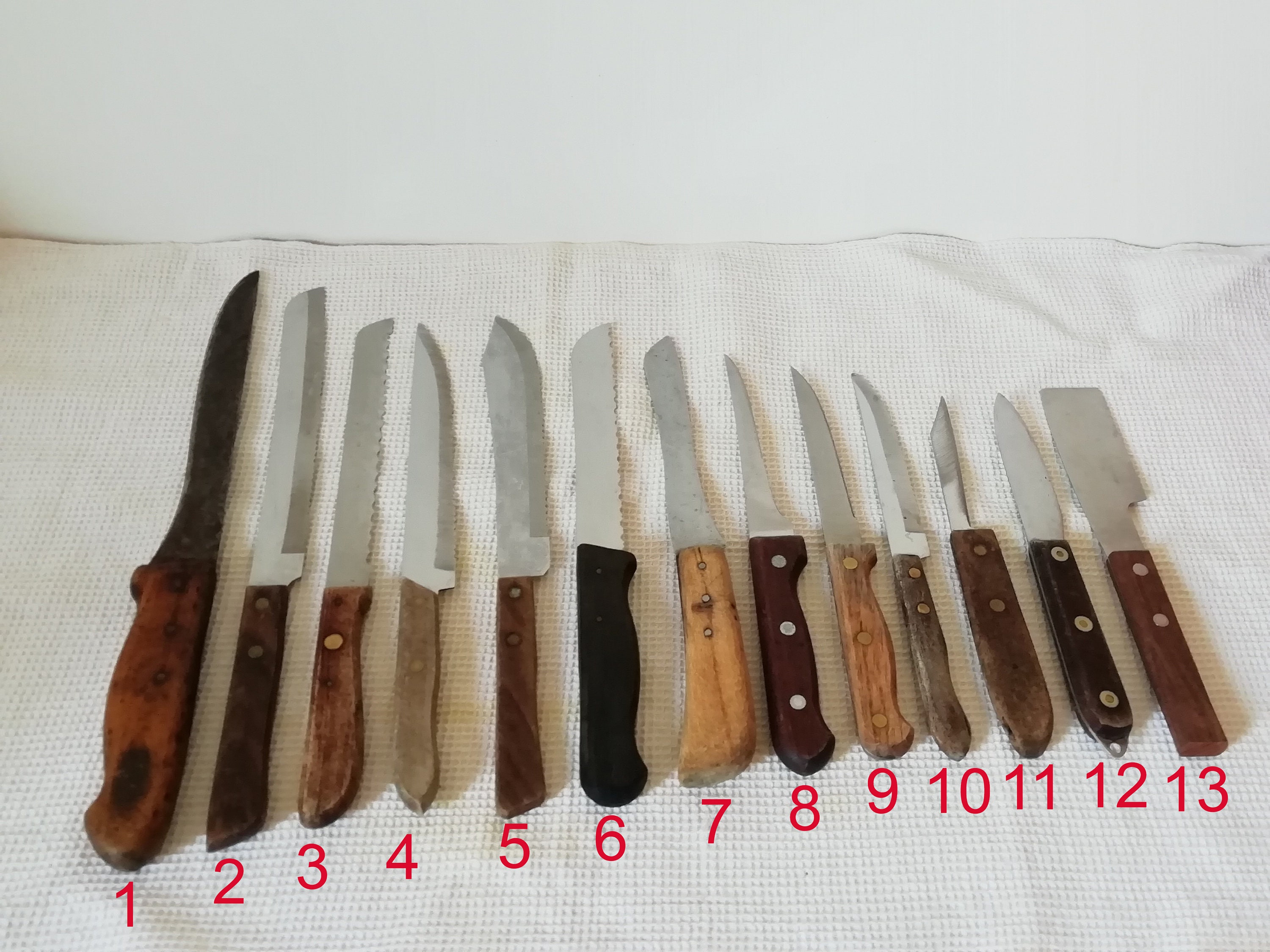 Sold at Auction: 7 Pcs. Wild West Knife Collection