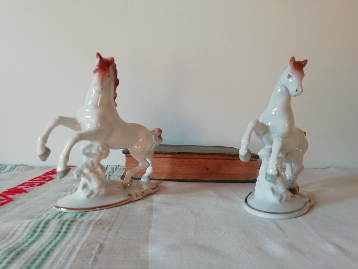 Vintage Porcelain Figurine Horse Collectible Figurines Etsy