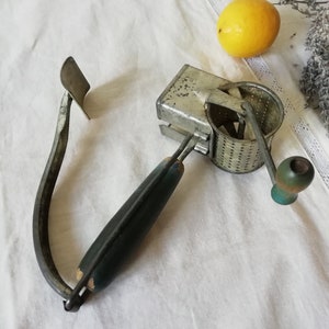 Antique cheese grater - Etsy 日本