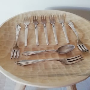 Vintage silverpläterat köksredskapsset: 8 små kakgafflar, 1 tesked