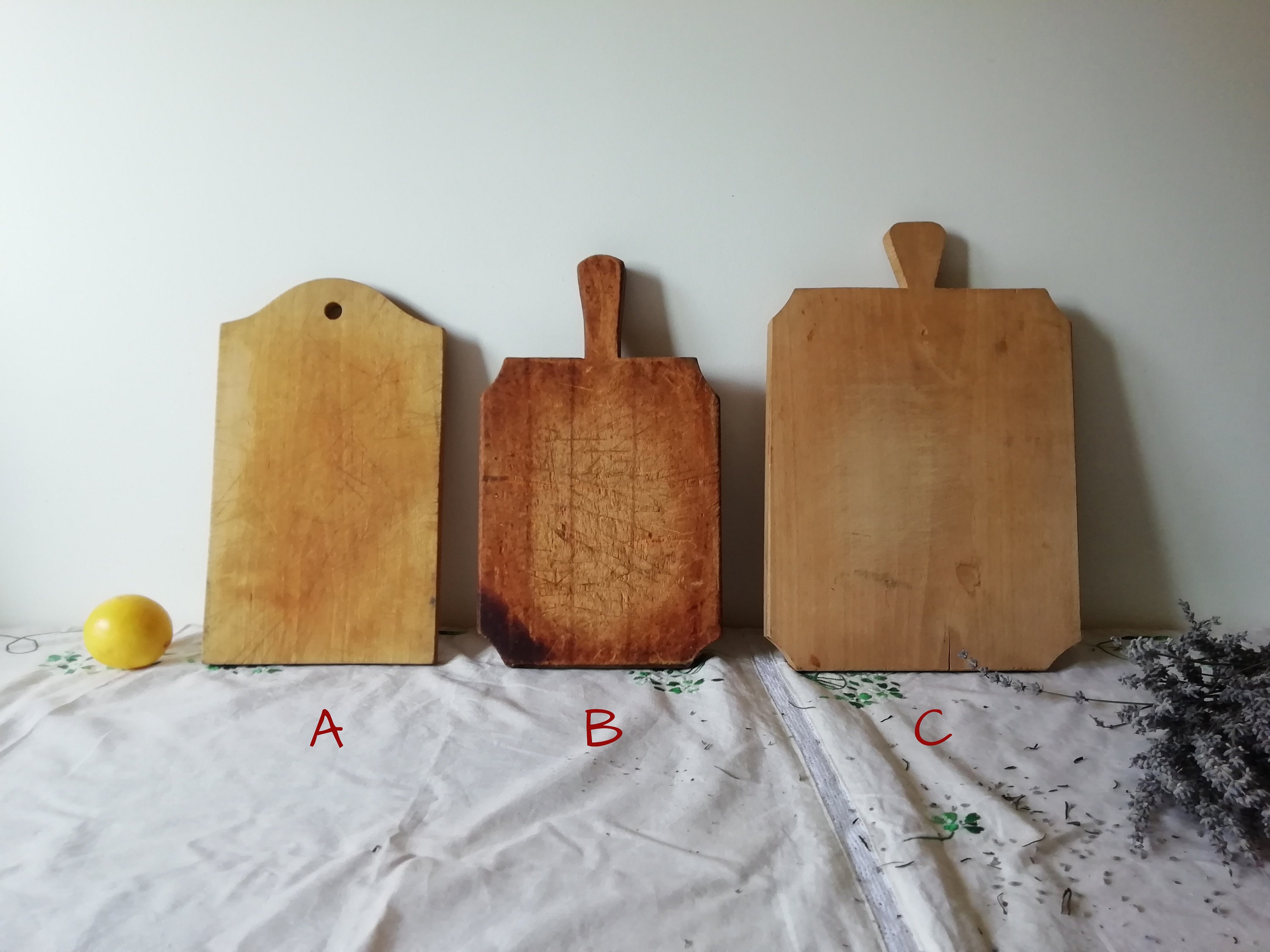 Vintage 14x7 Lightweight Wood Thick Cutting Board