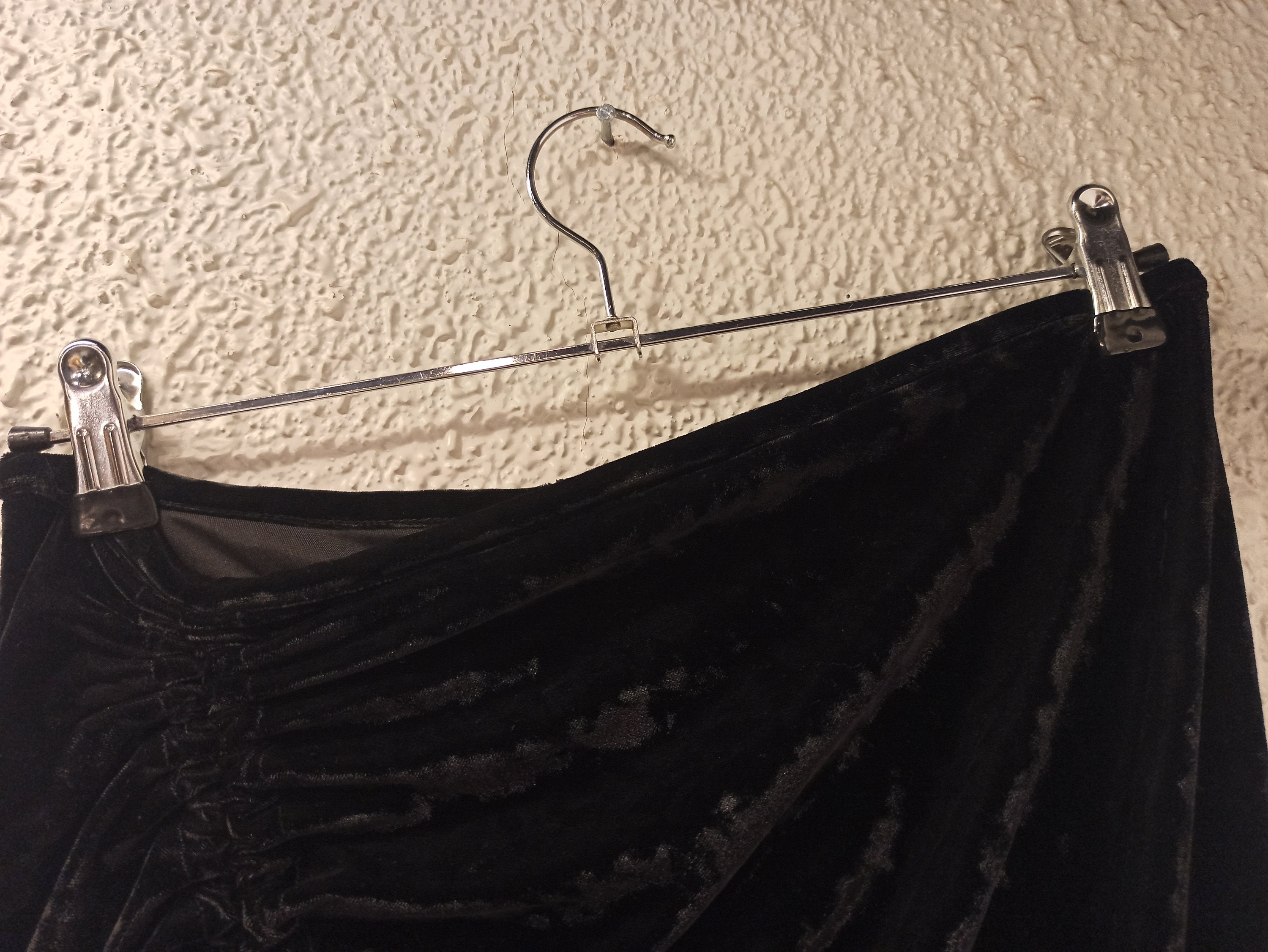 DRIES VAN NOTEN Velvet Midi Skirt Black Size: Large