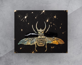 3D Skarabaeus Beetle Wall Art: Gold Leaf Engraved Sculpture