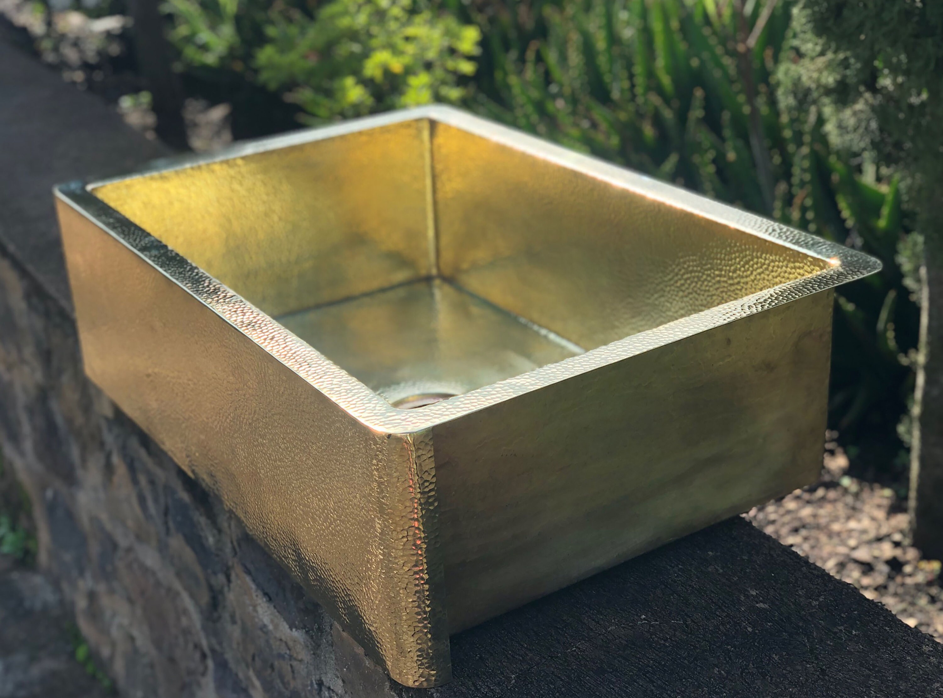 Santa Clara Brass Hand Hammered Farmhouse / Apron Front / Butler Sink