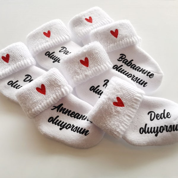 Schwangerschaft verkünden , Babysocke weiß, Personalisiert auf TÜRKISCH Baba, Anneanne Oluyorsun, Bebek Geliyor Söckchen Großeltern