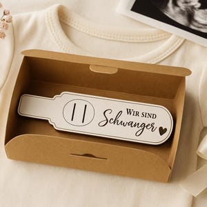 Schwangerschaft verkünden - Schwangerschaftstest aus Holz, personalisierte Schwangerschaftsanzeige Lasergravur