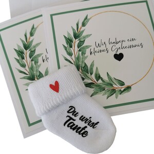 Schwangerschaft verkünden mit einer Babysocke in einer Geschenkkarte, Personalisiert du wirst Oma Opa Onkel Tante Schwangerschaftsverkündung
