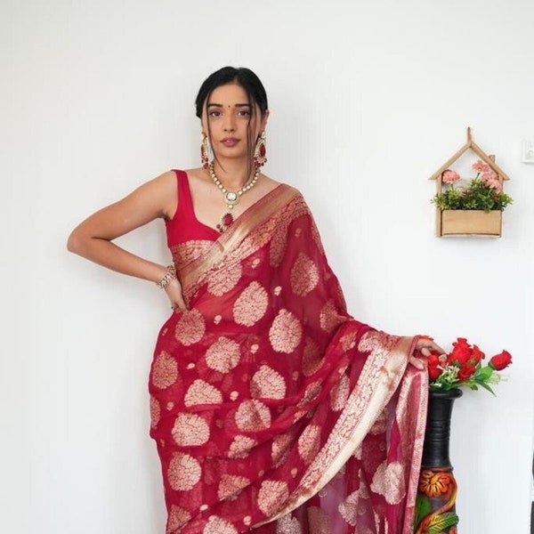 Authentic Indian Red Banarasi Saree -Kanjivaram Soft Weaving Work Saree With Beautiful Rich Pallu Blouse Perfect for Weddings and Parties