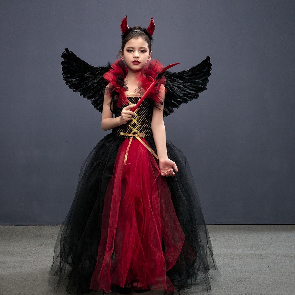 FANTASIA DE VAMPIRO INFANTIL: Tutoriais e Modelos!  Vampire costumes, Boy  costumes, Boy halloween costumes