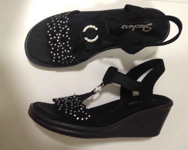 skechers sandals size 9