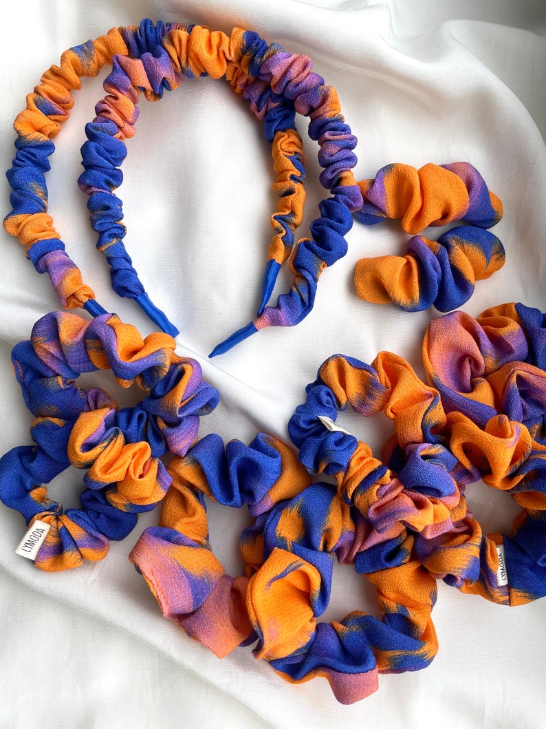 Handmade Scrunchie Haargummi Haarband Lymoda Orange Blau Royalblau gemustert Sommer Frühling Spring Haarreifen Haarband Viskose Bild 9