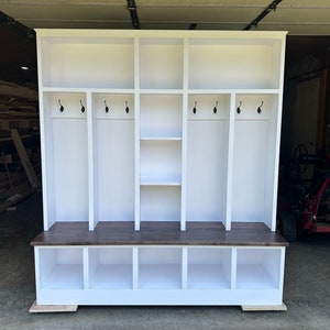 Entryway bench | Mudroom locker | Hall tree