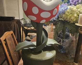 Gigantische Piranha Plant Spiraalvormige Spaarpot, 3D Geprint Retro Gaming Decoratie, Oversized Gamer Cadeau, Handgemaakte Spaarpot
