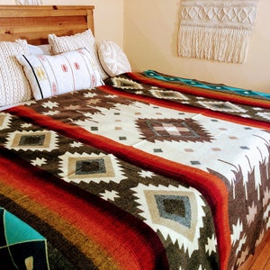 Handcrafted Alpaca Wool Blanket. Handmade by Indigenous Hands. Throw Blanket. Machine Washable. FREE SHIPPING! Gift Ideas.