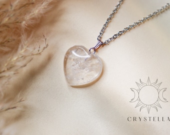 Colgante de corazón de cristal de roca con cadena (cadena de acero inoxidable o cordón de cuero) | comercio justo y ético| cadena de cristal | Cadena de cuarzo transparente | chakra