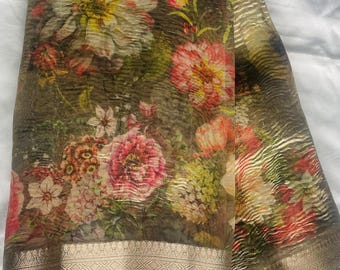 Sari in tessuto floreale