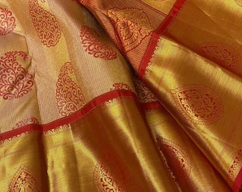 Sari in seta Kanjivaram realizzato a mano: sari nuziale rosso e dorato